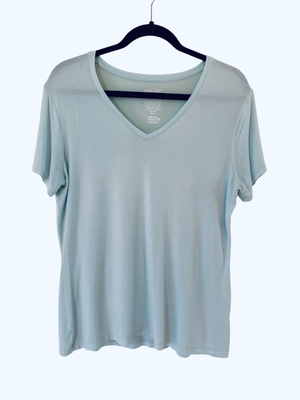 Nine West Women's Light Green V-Neck Short Sleeve Top, L